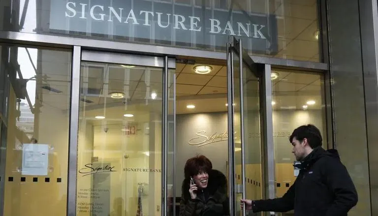 In a $2.7 billion deal, New York Community Bank has agreed to acquire the defunct Signature Bank