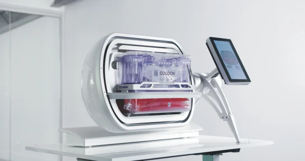 How a microwave-sized device could make personalized cancer treatment more accessible