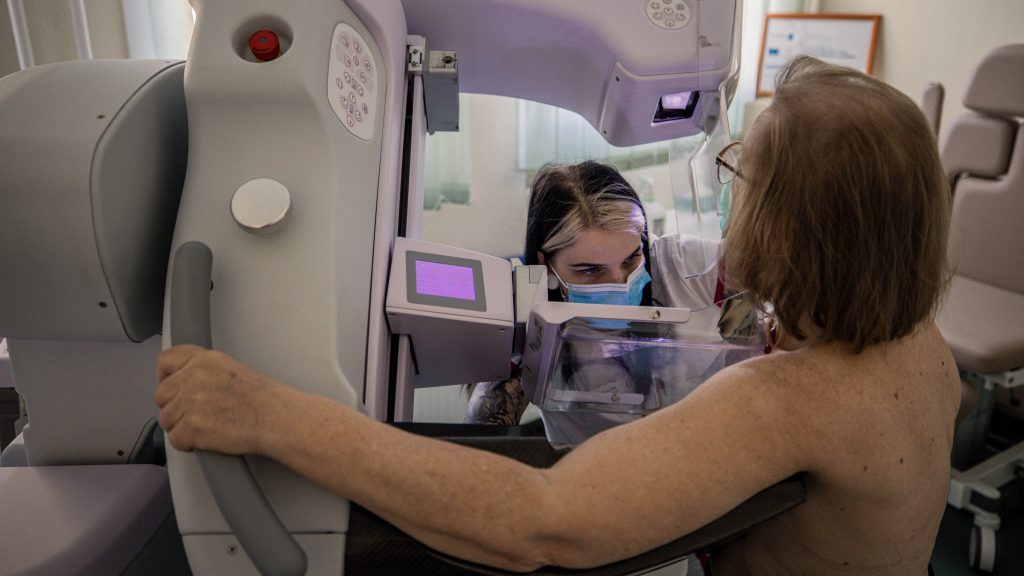 Some US Hospitals are Using AI to Help Find Breast Cancer Early