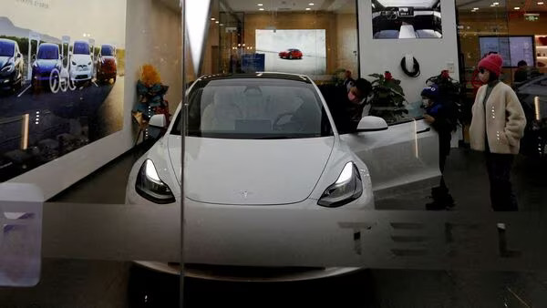 Model 3, Y Price Cut Again: Is an EV Price War Imminent?