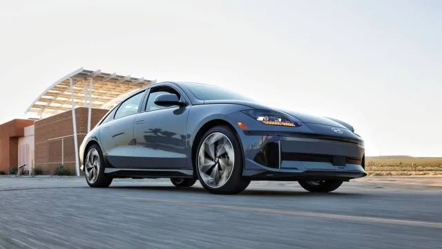 Tesla Model 3 loses almost $9000 to the 2024 Hyundai Loniq 6