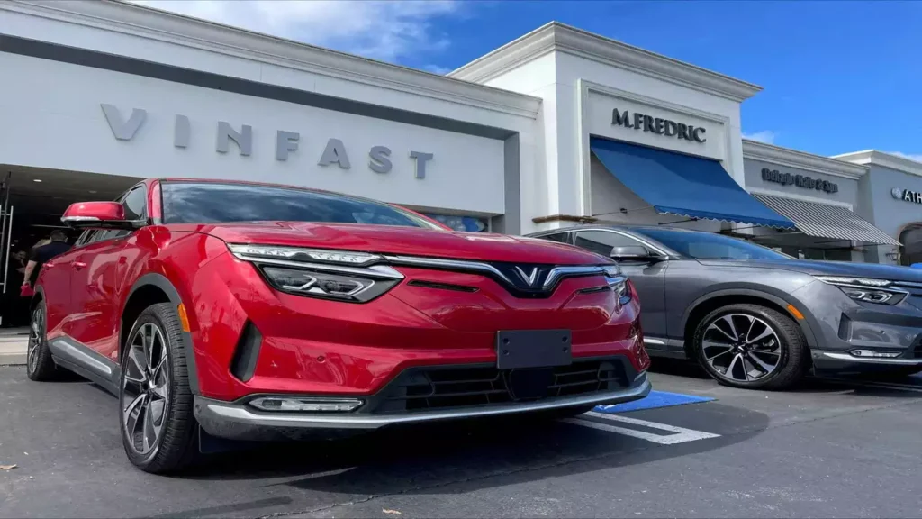 As EV deliveries lag, VinFast adds US dealer franchises