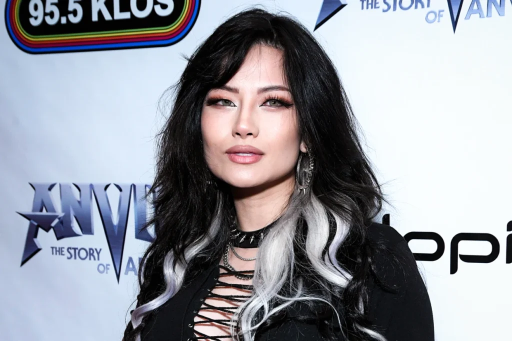 From 10,000 Candidates, Smashing Pumpkins' next Guitarist is Kiki Wong